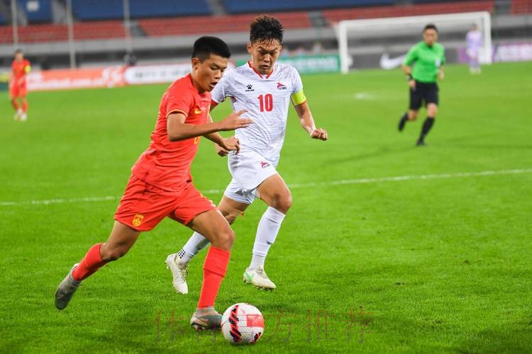 印尼青年足球邀请赛:U-19国青夺冠 鲁能双子星连场破门 印尼青年足球邀请赛:U-19国青夺冠 鲁能双子星连场破门