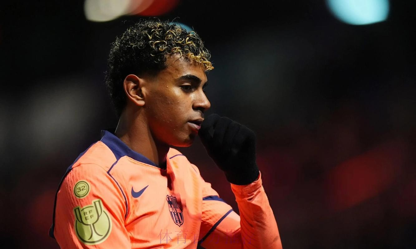 2-0!亚马尔送助攻,2亿超巨闪耀,拉什福德自我救赎,巴萨6连胜 2-0!亚马尔送助攻,2亿超巨闪耀,拉什福德自我救赎,巴萨6连胜